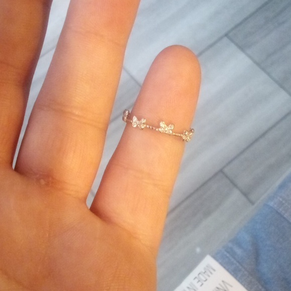 Rings - Picture 4 of 7